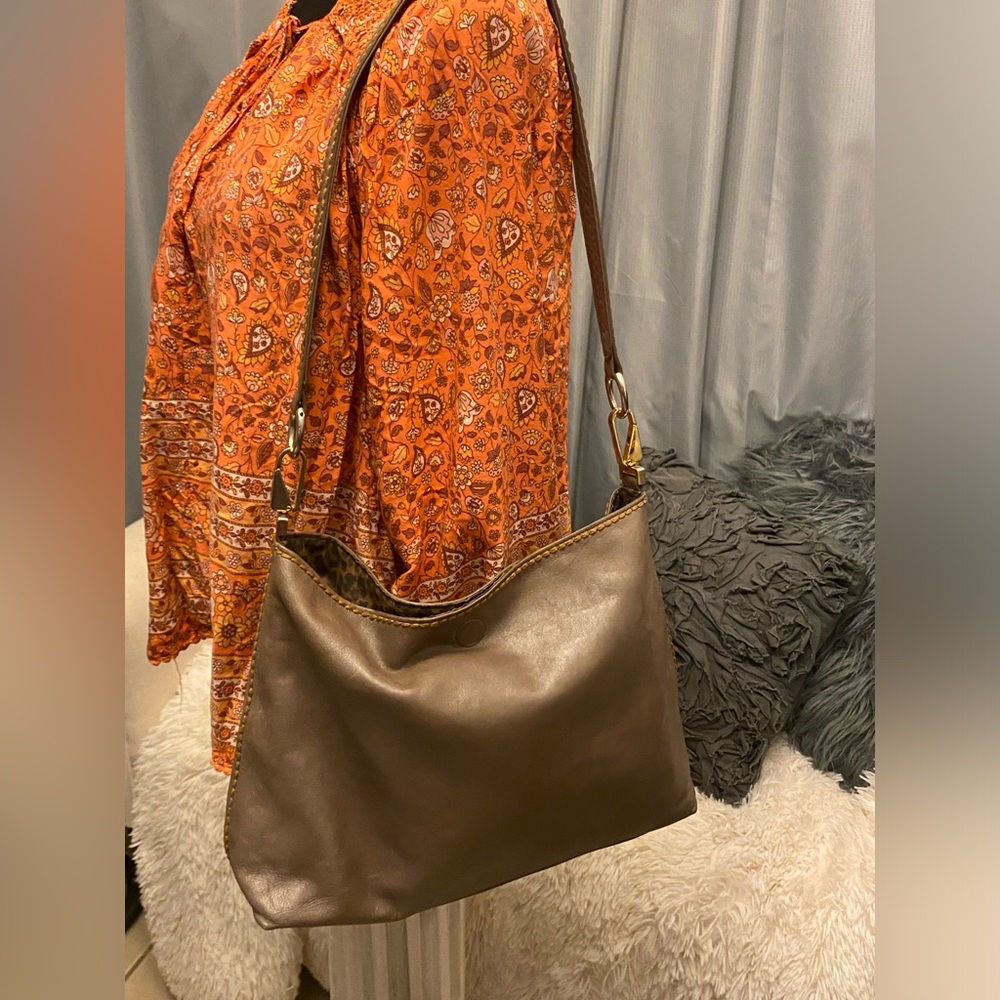 50%off w❤️ Plinio Visona Reversible Brown Leather/ Leopard Italian Shoulder Hobo